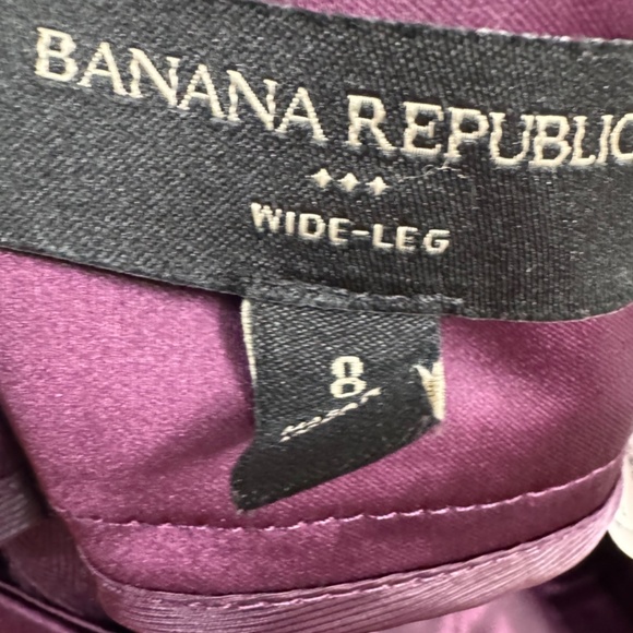 Gorgeous purple satin suit - Picture 3 of 5